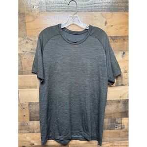 Lululemon Men Heathered Gray Short Sleeve Athletic T Shirt M